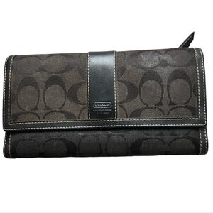 Black Vintage Y2K COACH trifold wallet with checkbook. *tear in card slot